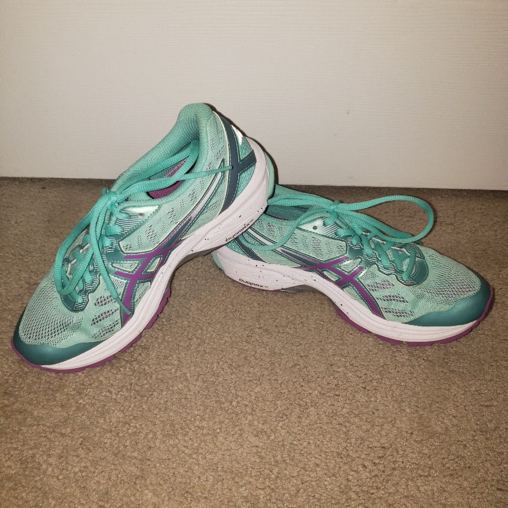 Asics Gel Contend 5, Size 6.5 EUC